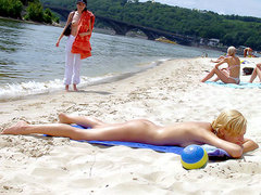 Hot Teen Nudists Make This Nude Beach Even Hotter